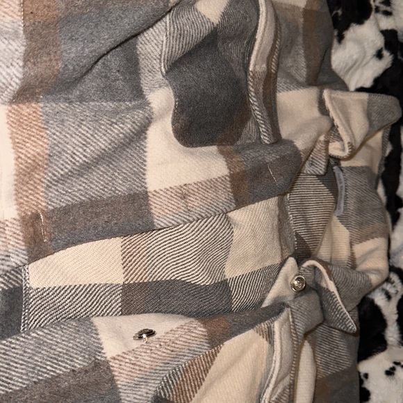 Cropped flannel jacket!! - Picture 2 of 2